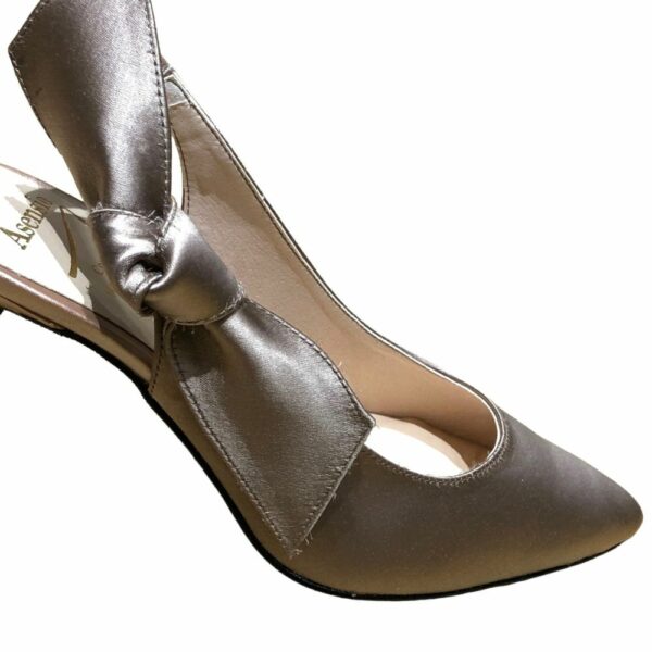 Satin side bow sling back - Image 4