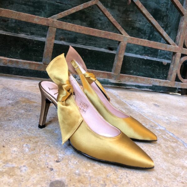Satin side bow sling back - Image 7