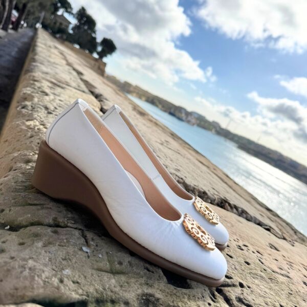 Accessory Wedge - DFC6180