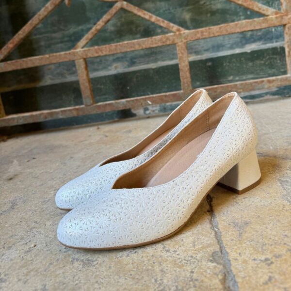 Self Design Floral Pump -CHIC3688 - Image 2
